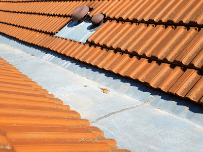 About Leaking Skylight Repair Pros Little Plymouth, VA